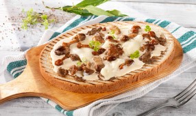Bruschetta_4formaggi_crematartufata_funghi_mozz