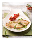 Trancio_di_pesce_spada_pesto_rucola_pomodorini greci